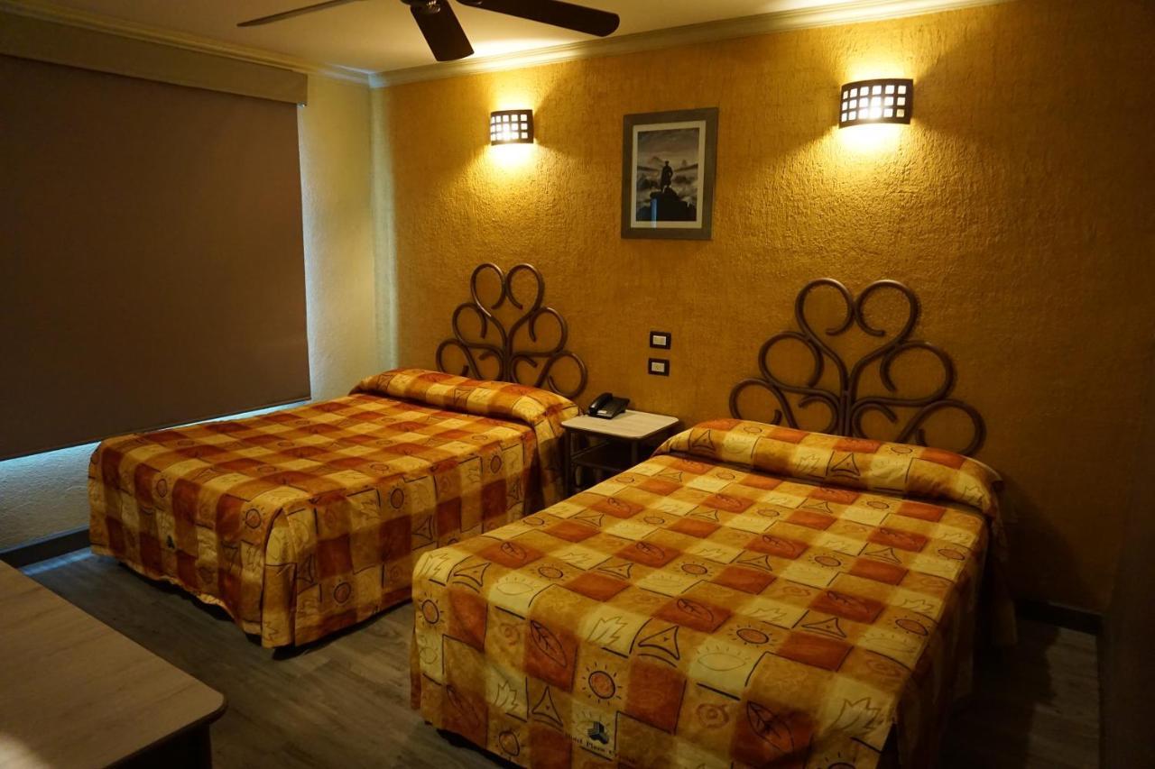Hotel Plaza Crystal Халапа Экстерьер фото